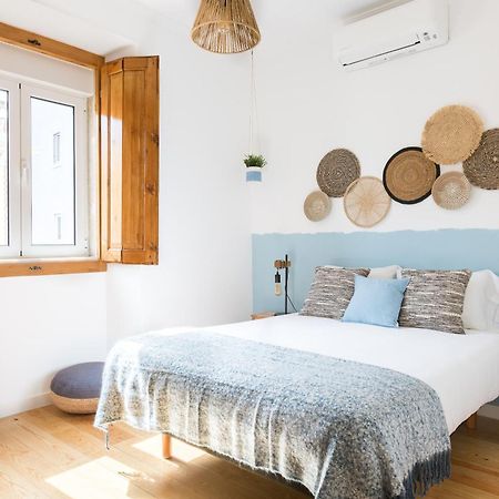 Feel Home in this Stunning Renovated Nest in Graça Lisboa Exterior foto
