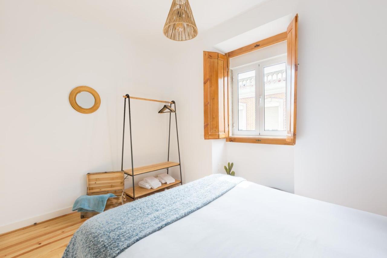 Feel Home in this Stunning Renovated Nest in Graça Lisboa Exterior foto